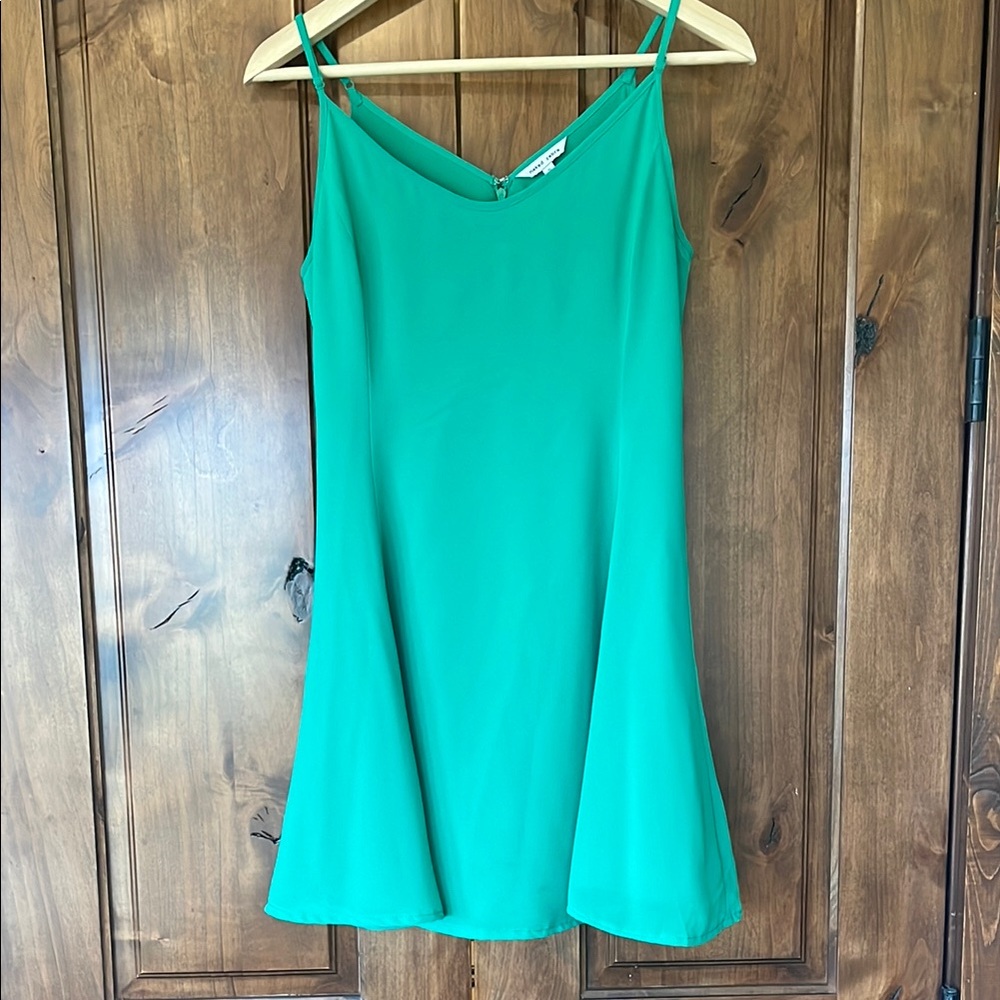 Elegant Green Spaghetti Strap Dress